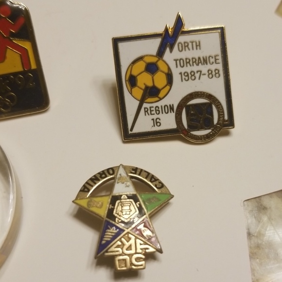 Vintage collection of pins PM 469 - Picture 5 of 8